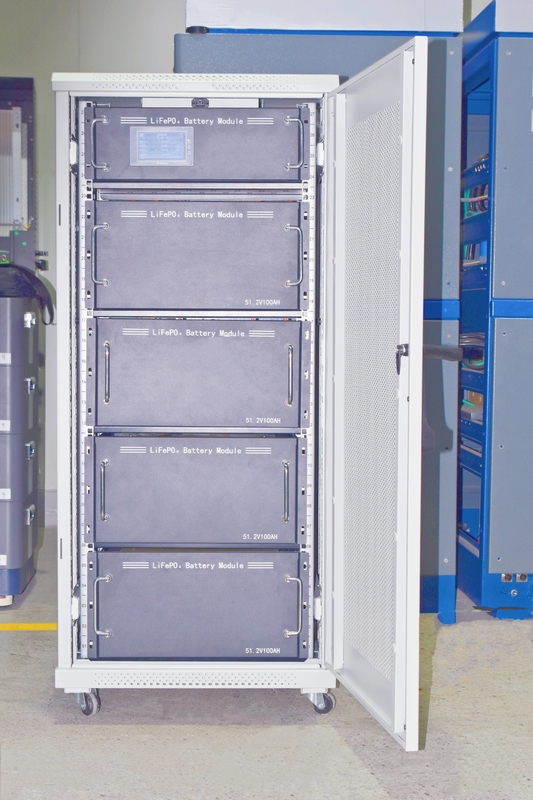 Puissance de la batterie 20-100 KWh Armoire d'alimentation électrique à haute tension