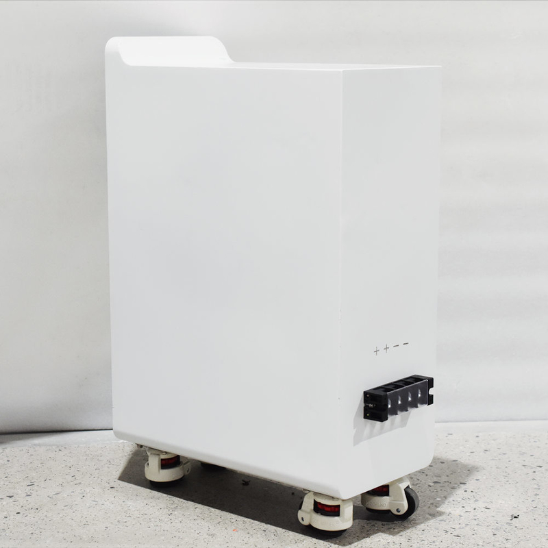 Tous dans un Cabinet de paquet de batterie du fer Lifepo4 de lithium pour le système à la maison de stockage de l'énergie