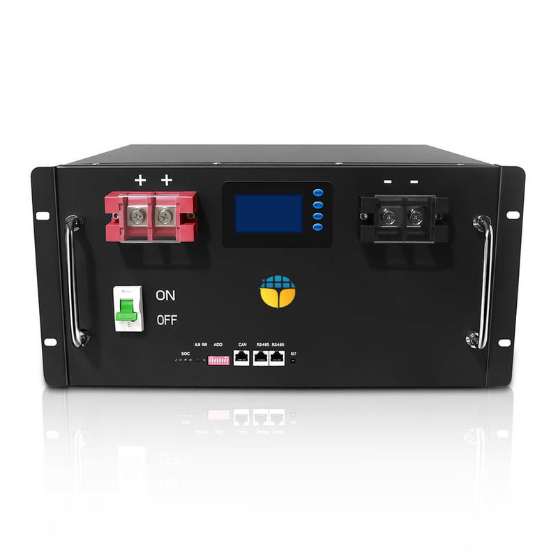 Batterie LiFePO4 48V 200Ah OEM/ODM avec 3 ans de garantie et dimensions 480*248*618mm pour le stockage d'énergie longue durée